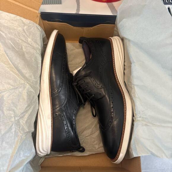 COLE HAAN - Grandevolution Leather Brogues - Men’s size 10.5 - Picture 5 of 9